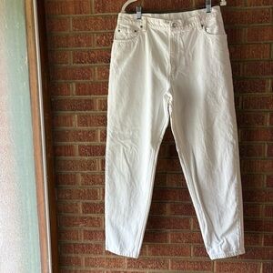 Levi’s 550 White Denim Straight Leg Jeans size 16